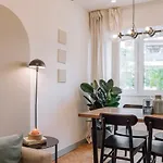 Tagus - 2 Bedrooms In Estrela Апартаменты Лиссабон